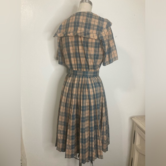 Vintage plaid pleated sailor dress with matching belt 💜 - Picture 3 of 9